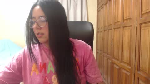 Snapshot of venus_cat_ chatting on July 2026 01:56:01 AM Venus online show from July 2026 01:56:01 AM