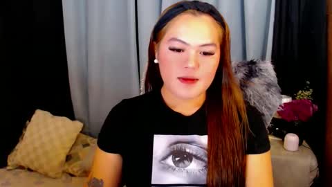 I am Colly Your mystery girl online show from November 2025 10:30:01 AM