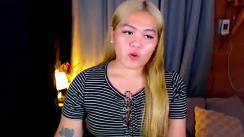 Snapshot of venus_colly chatting on June 2026 01:13:02 PM I am Colly Your mystery girl online show from June 2026 01:13:02 PM