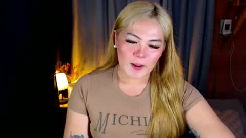 Snapshot of venus_colly chatting on June 2026 03:25:01 AM I am Colly Your mystery girl online show from June 2026 03:25:01 AM