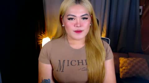 Snapshot of venus_colly chatting on July 2026 04:31:01 PM I am Colly Your mystery girl online show from July 2026 04:31:01 PM