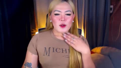 Snapshot of venus_colly chatting on July 2026 02:25:01 AM I am Colly Your mystery girl online show from July 2026 02:25:01 AM