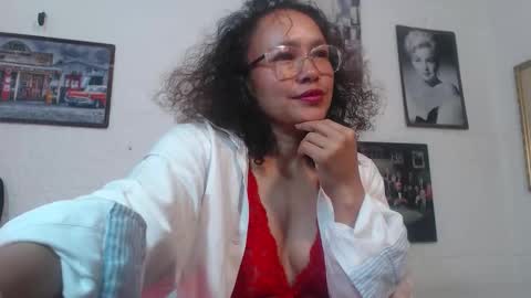 venus_lov online show from October 2025 10:23:02 AM