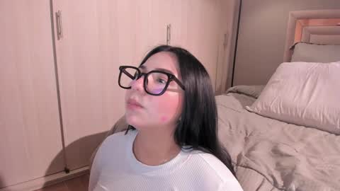 Snapshot of venus_reid chatting on June 2026 06:52:02 AM venus_reid online show from June 2026 06:52:02 AM