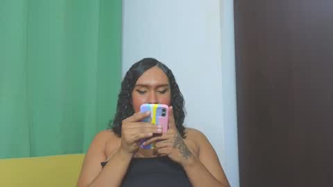 Luisa online show from December 2024 02:09:01 AM