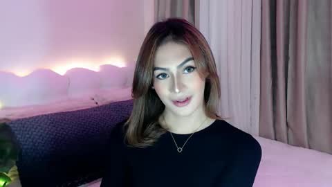 Venus Sunrise Bombshell online show from March 2026 01:33:01 AM