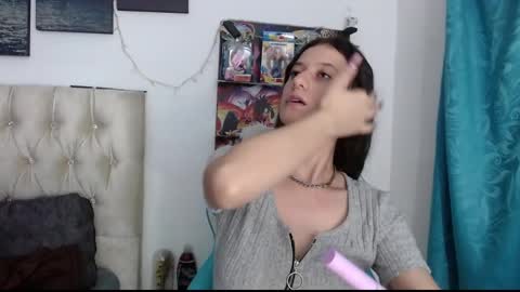 venusHelp me reach 100 like honey online show from February 2025 03:56:02 AM