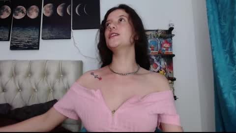 venusHelp me reach 100 like honey online show from March 2025 03:19:01 AM