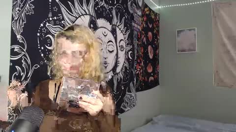 Miss Venus online show from September 2025 04:38:01 AM