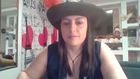 VENUSINA07 online show from October 2025 07:25:01 AM