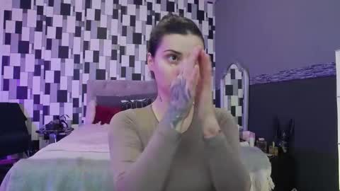 venusinylons online show from November 2025 10:24:01 AM