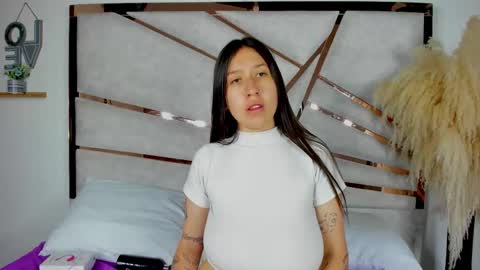 venusmorgan_ online show from November 2025 12:04:01 PM