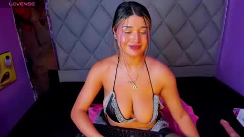 Venusowen  online show from February 2025 03:59:02 PM