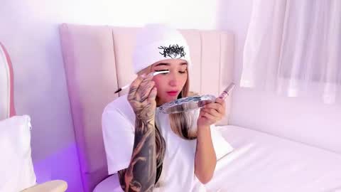 Shelly online show from October 2025 03:55:01 PM