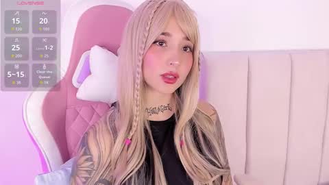 Shelly online show from October 2025 07:36:02 PM