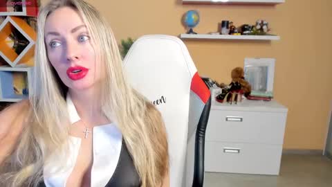 Violetta  online show from March 2025 03:19:01 AM