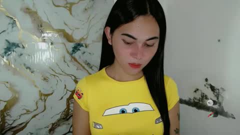 Snapshot of veola_sexy chatting on May 2026 04:01:02 PM veola_sexy online show from May 2026 04:01:02 PM
