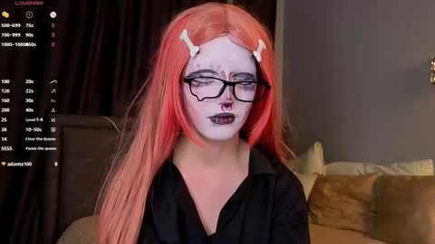 Erica online show from November 2025 08:19:02 PM