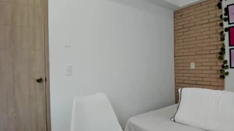 Snapshot of vera_fernandez chatting on December 2024 10:03:02 PM Vera online show from December 2024 10:03:02 PM