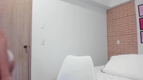 Snapshot of vera_fernandez chatting on January 2025 10:53:02 PM Vera online show from January 2025 10:53:02 PM