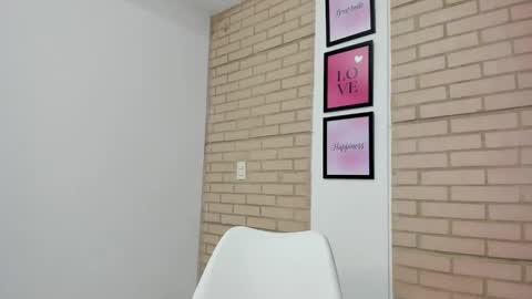 Snapshot of vera_fernandez chatting on October 2025 10:54:02 PM Vera online show from October 2025 10:54:02 PM