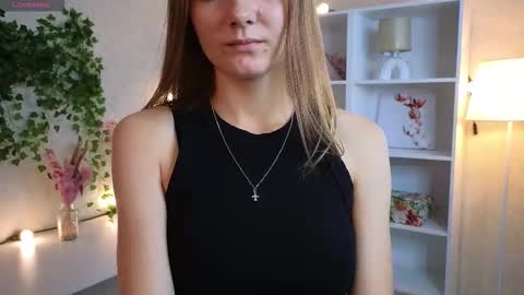 Olivia online show from September 2025 01:07:02 AM