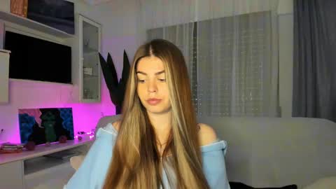 Lolitalolz online show from March 2025 04:10:01 PM