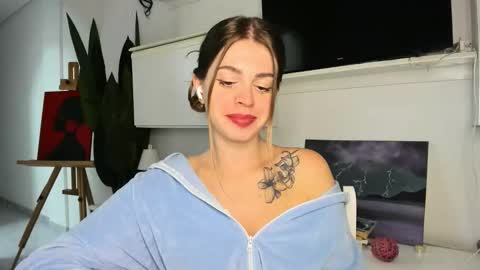 Lolitalolz online show from November 2025 05:23:02 PM