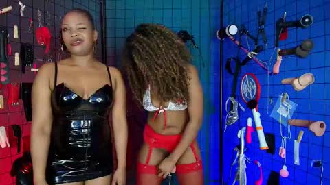 Snapshot of veronica_bdsm chatting on November 2025 04:24:01 AM veronica_bdsm online show from November 2025 04:24:01 AM