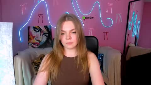 Ronni online show from April 2026 07:22:02 PM