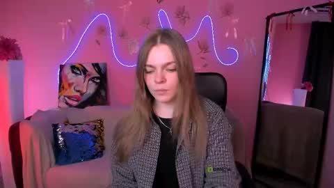 Ronni online show from April 2026 07:20:02 PM