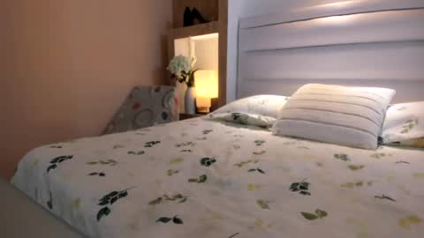 Johovanna online show from February 2025 11:20:01 AM