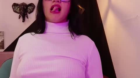   online show from December 2025 12:54:01 PM