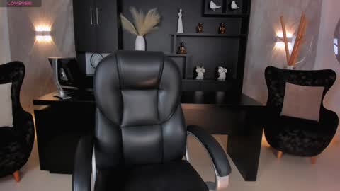 Snapshot of veronicacruz1 chatting on February 2025 07:27:01 PM Vero online show from February 2025 07:27:01 PM