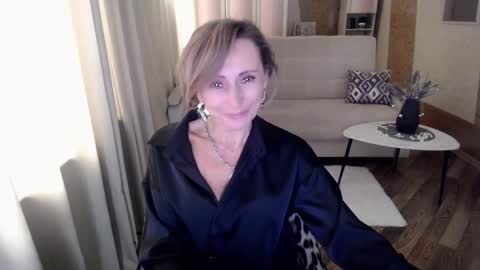 Helen online show from February 2025 08:20:01 AM