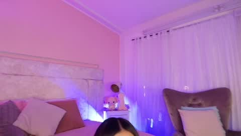 Snapshot of veronicamartin_ chatting on January 2025 04:58:02 PM Vero online show from January 2025 04:58:02 PM