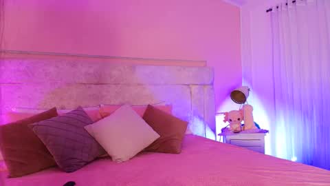 Snapshot of veronicamartin_ chatting on January 2025 08:35:02 PM Vero online show from January 2025 08:35:02 PM