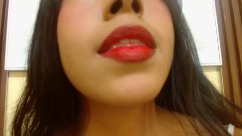 Veronica Robles online show from September 2025 06:30:02 PM