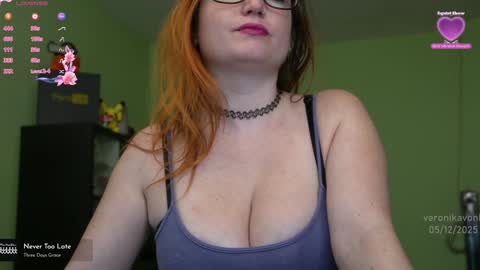 Veronika von Kleist online show from December 2025 01:31:01 PM