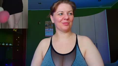 Snapshot of veronikawgold chatting on June 2026 02:59:02 PM VeronikawGold online show from June 2026 02:59:02 PM