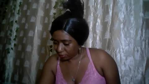 Snapshot of verronique1511 chatting on May 2026 12:14:02 PM verronique1511 online show from May 2026 12:14:02 PM