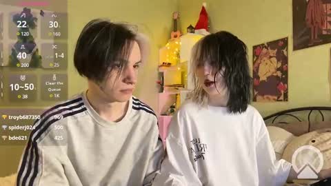 Snapshot of veryraretwins chatting on February 2025 10:28:02 PM veryraretwins online show from February 2025 10:28:02 PM