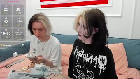 Snapshot of veryraretwins chatting on May 2026 08:48:01 PM veryraretwins online show from May 2026 08:48:01 PM