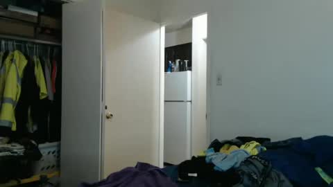 hairy man online show from October 2025 11:59:02 PM