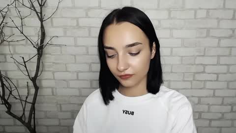 Snapshot of veryveryshygirl chatting on December 2024 12:24:01 PM Ana online show from December 2024 12:24:01 PM