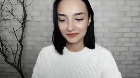 Snapshot of veryveryshygirl chatting on December 2024 07:39:02 AM Ana online show from December 2024 07:39:02 AM