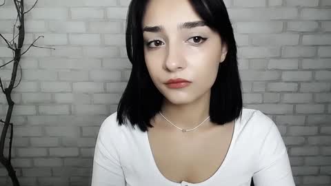 Snapshot of veryveryshygirl chatting on December 2024 08:18:01 AM Ana online show from December 2024 08:18:01 AM