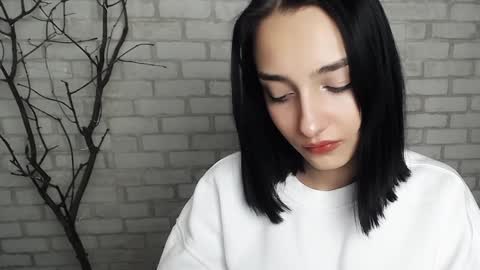 Snapshot of veryveryshygirl chatting on January 2025 01:49:01 AM Ana online show from January 2025 01:49:01 AM