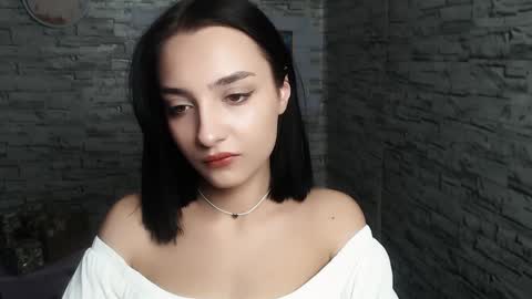 Snapshot of veryveryshygirl chatting on January 2025 08:45:02 AM Ana online show from January 2025 08:45:02 AM