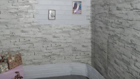 Snapshot of veryveryshygirl chatting on January 2025 11:48:01 AM Ana online show from January 2025 11:48:01 AM